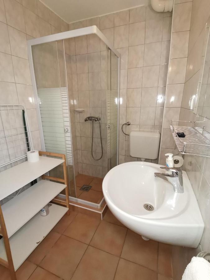Gyöngyvirág Apartmanház Hajdúszoboszló Esterno foto