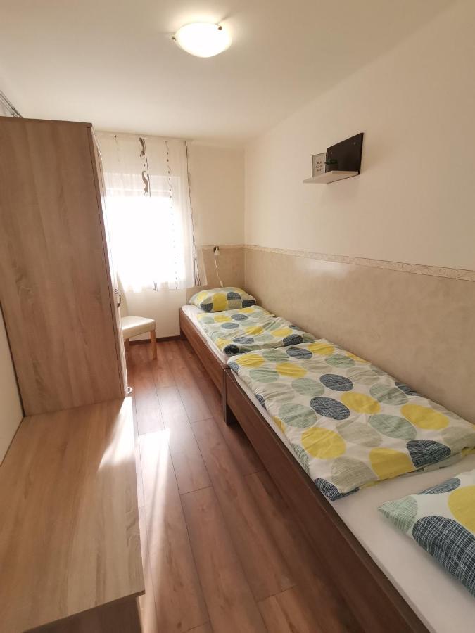 Gyöngyvirág Apartmanház Hajdúszoboszló Esterno foto