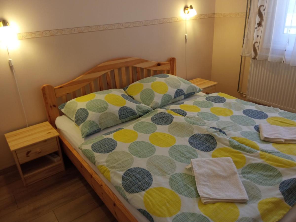 Gyöngyvirág Apartmanház Hajdúszoboszló Esterno foto